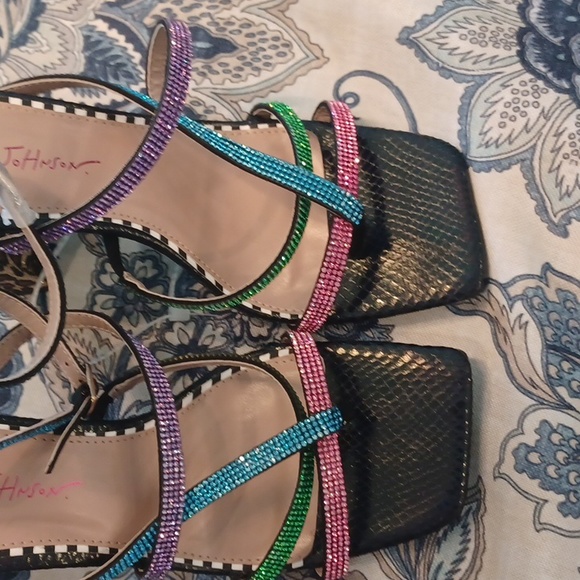 BETSEY JOHNSON Graviti Embellished Leopard Print Block Heel Sandal Size 7.5 NEW - Picture 13 of 14